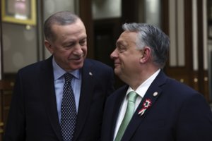 R. T. Erdoganas Vengrijoje susitiko su V. Orbanu: aptarė Švedijos narystę NATO