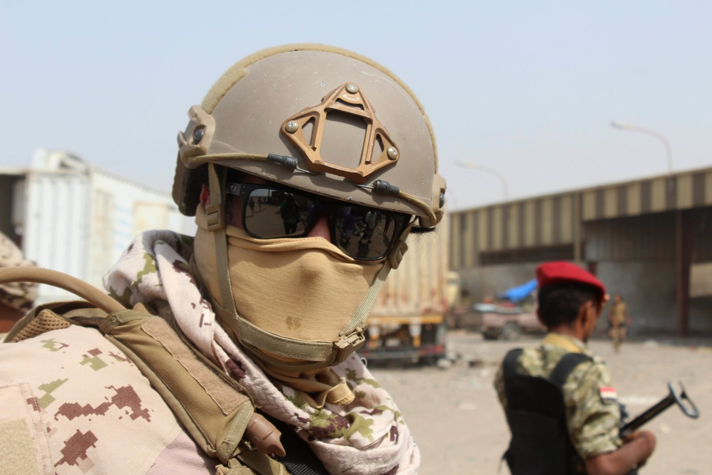 Saudo Arabijos ir Jungtinių Arabų Emyratų remiamos karinės koalicijos Jemene karys,<br> AFP/Scanpix nuotr.