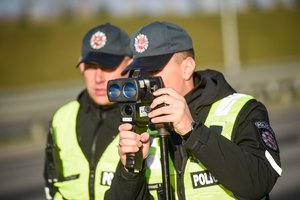 Kėdainių rajone greitį 80 km/val. viršijęs vyras pareigūnams turėjo paprastą pasiaiškinimą