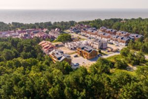 Buvusius sandėlius rekonstravo į būstą poilsiui: po 11 metų didžiulė teritorija – neatpažįstama