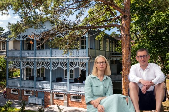 Dominykas Chlebinskas su žmona Inga Gaižauskaitė restauravo medinę, Juodkrantėje 1881 m. statyta vila „Loebel“ .