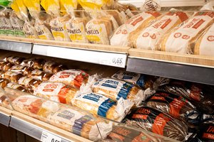 Kasdienė duona – dar pigesnė: „Lidl“ mažina duonos kainą