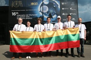 Džiuginantys lietuvių pasiekimai: tarptautinėje astronomijos ir astrofizikos olimpiadoje – ir bronzos medalis