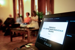 Vilniaus savivaldybės Istorinės atminties komisija pritartų J. Marcinkevičiaus paminklui: mūsų balsas – patariamasis