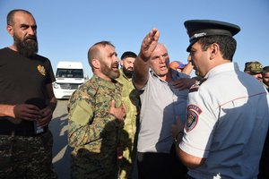 Dėl įvestos blokados – kančios ir bado grėsmė Kalnų Karabache: situacija blogėja kasdien