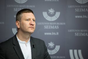S. Kairys jaučiasi teisus kilusiame „čekučių“ skandale: pinigų grąžinimas būtų sukėlęs dar daugiau klausimų