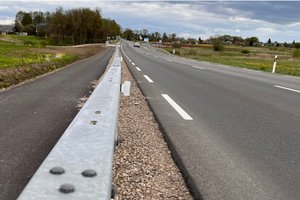 Kelių direkcija už 13,5 mln. eurų diegs inžinerines saugaus eismo priemones