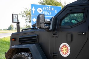 Tadas Ignatavičius. Pasienyje – ir karingi šūkiai, ir ašaros