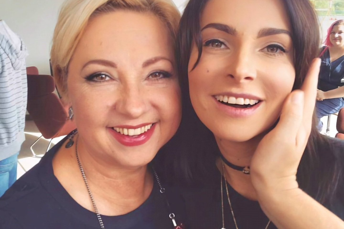 Agnė Jagelavičiūtė su mama Nijole.<br>Socialinio tinklo nuotr.