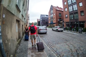 Butus Klaipėdoje tiesiog graibsto: paaiškino, kodėl atvykusieji lieka nustebę ir kada geriau derėtis