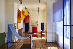 Vilniaus senamiesčio galerijoje – „Aprengtas namas“