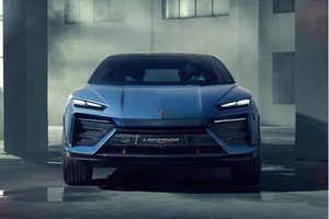 Italų sportiškumui nėra ribų: pristato elektromobilį, kuris bus galingiausias modelis gamintojo gamoje