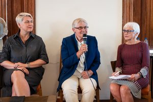 Aistros dėl Just. Marcinkevičiaus: Lietuvos rašytojų sąjunga lauks Vilniaus miesto savivaldybės tarybos sprendimo