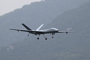 Pentagonas siekia atsverti Kinijos kariuomenės kiekybinį pranašumą bepiločiais orlaiviais