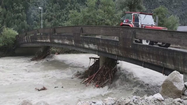Austriją skandina lietūs: vykdoma gyventojų evakuacija, sutriko eismas