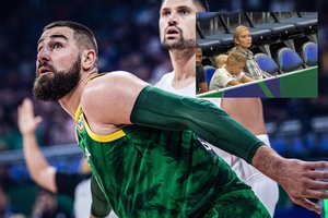 Eglė Valančiūnienė atvyko į Manilą: tribūnose su sūnumis palaikė Lietuvos rinktinę