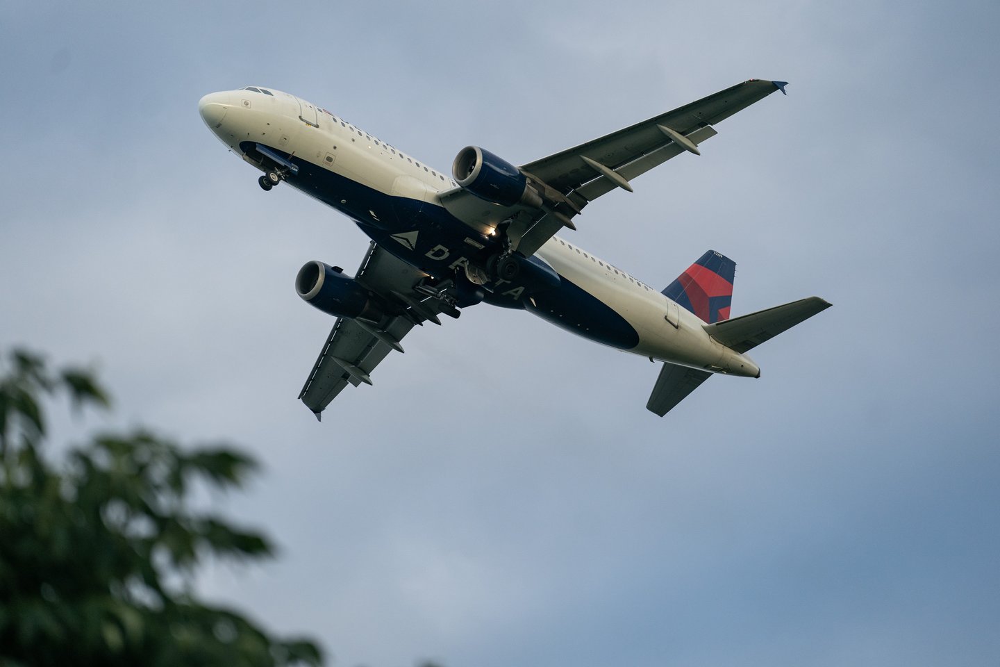 Dėl turbulencijos 11 į Atlantą skridusio lėktuvo keleivių ir įgulos narių buvo paguldyti į ligoninę.<br>ZUMA Press/Scanpix nuotr.
