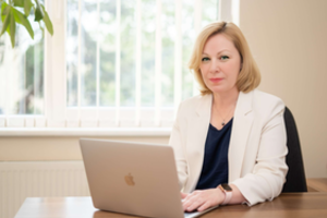 H. M. Kauzonė. Kaip valstybinės gydymo įstaigos tapo privačių klinikų donorėmis