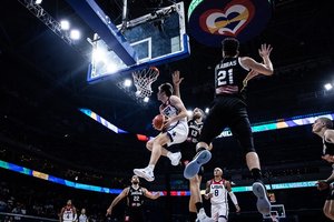 JAV rinktinė įspūdingu laimėjimu patiesė Jordaniją