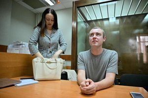 Rusas stojo prieš teismą dėl gatvėje duoto interviu apie karą Ukrainoje