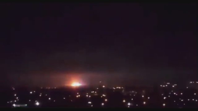 Gyventojai dalijasi užfiksuotais vaizdais: okupuotą Krymą sudrebino sprogimai
