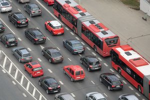 Dėl šventos ramybės geriau tai žinoti: svarbiausia informacija dėl eismo Vilniuje penktadienį