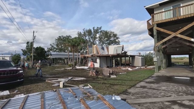 Floridoje skaičiuojami uragano „Idalia“ padariniai: vykdoma masinė evakuacija, padaryta didžiulė žala turtui