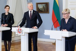 Lietuvos vadovai sveikina šalies švietimo bendruomenę: išsilavinęs ir mąstantis žmogus – kiekvienos visuomenės vertybė