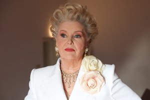 Legendinė aktorė Vaiva Mainelytė prabilo apie asmeninį gyvenimą: „Į namus ir į širdį nieko neįsileidžiu“