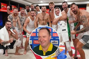 Šypsena iki ausų pasipuošęs K. Maksvytis rūbinėje mėgavosi ir „Trimis milijonais“: „Žinome, kaip Lietuva myli krepšinį“