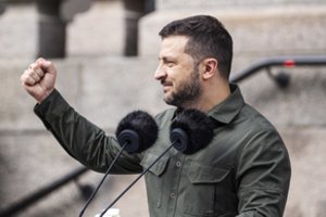 V. Zelenskis: Ukraina sudarė naujų susitarimų dėl tarptautinės pagalbos gynybai