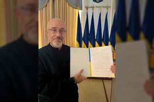 Atsistatydino Ukrainos gynybos ministras O. Reznikovas