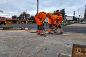 Vairuotojų prašoma rinktis kitą maršrutą: asfaltuojama viena judriausių sostinės žiedinių sankryžų