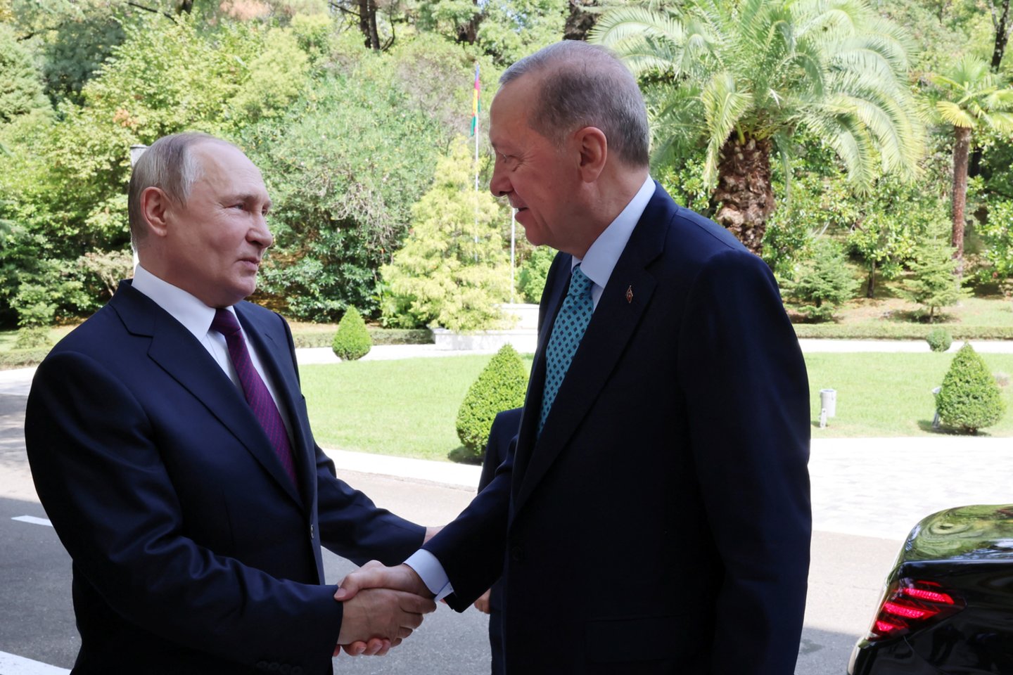 R. T. Erdoganas Sočyje susitiko su V. Putinu.<br>Reuters/Scanpix nuotr.