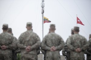 Daugiau negu pusė tūkstančio karių pradeda nuolatinę privalomąją pradinę karo tarnybą