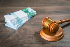 Įsilaužimai į įstaigų svetaines: paaiškino, ar klientai gali tikėtis kompensacijų ir kas laukia ateityje