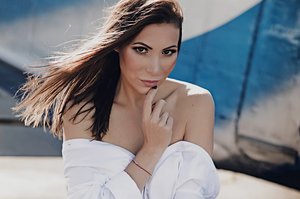 Dėl pozavimo nuoga „Playboy“ viršeliui V. Štarė neteko prestižinio darbo: „Sutikau“