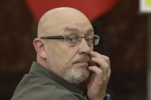 Ukrainos parlamentas oficialiai atleido gynybos ministrą O. Reznikovą