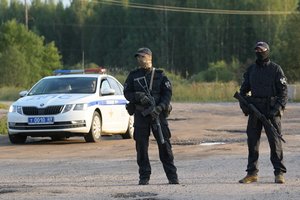 Dėl išpuolio prieš pareigūną Rytų Ukrainoje Rusija sulaikė moterį