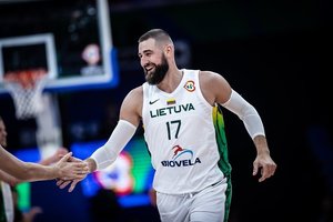 Kartaus pralaimėjimo fone – istorinis įrašas Lietuvos krepšinyje: J. Valančiūnas tapo rekordininku