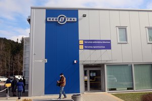 Vyriausybė nemato poreikio, kad „Regitra“ vairuotojams siųstų SMS apie pasibaigiantį draudimą