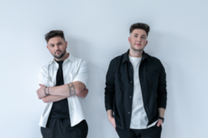 Garsūs radijo balsai susibūrė į grupę „Popkultūra“: prabilo apie skyrybas, po kurių norisi iššauti šampaną