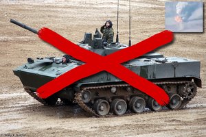 Įnirtingos gaudynės dronu baigėsi įspūdingu rusų šarvuočio sprogimu