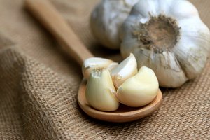 Česnakas – ne visada į naudą: apie tokį jo poveikį sveikatai žino nedaugelis