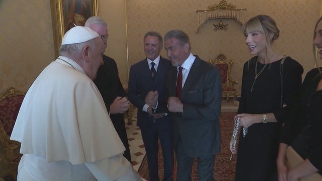 Popiežius Vatikane susitiko su S. Stallone: pastarasis pasiūlė šventajam tėvui pasiboksuoti