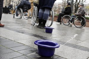 Valstybės kontrolė: per metus įdarbinama per mažai asmenų su negalia