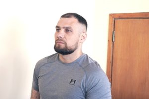 Dviejų gyvybių atėmimu įtariamas bėglys – vėl teismo suole, bet kaltas nesijaučia