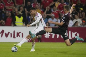 Latvija atrankoje į Europos futbolo čempionatą lieka be taškų, Portugalija sutraiškė Liuksemburgą