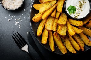 Vienas netikėtas ingredientas keptoms bulvėms suteiks ypatingo traškumo ir skonio