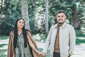 Grupės „Žemaitukai“ narys O. Petrauskas  pranešė džiugią žinią: su žmona laukiasi antros atžalos